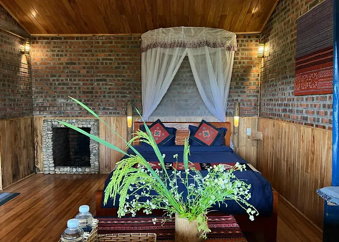 Sapa Hmong Bungalow Homestay